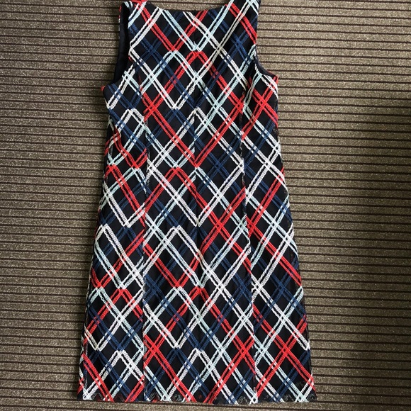 ❣️DONCASTER COLLECTION❣️EMBROIDERED SHEATH DRESS❣️ - Picture 2 of 6